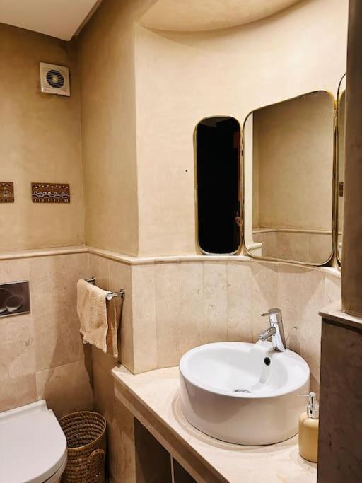 Appartement Centre Gueliz Avec Terrasse Spacieuse Marrakesh